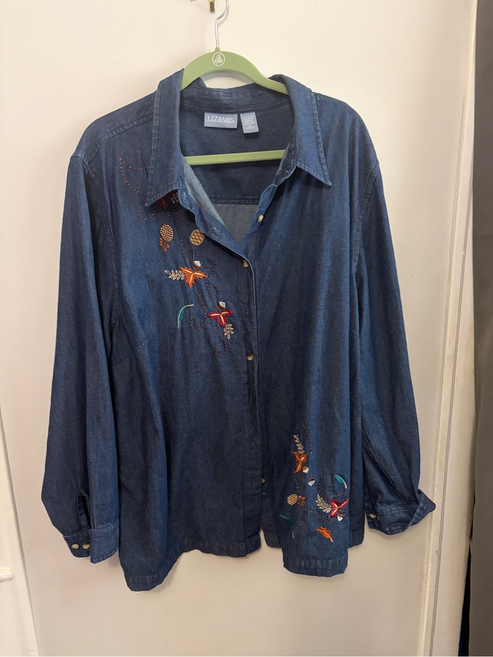 Liz & Me Navy Blue Embroidered Button-Front Denim Shirt